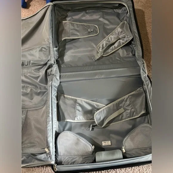 BRIGGS & RILEY BASELINE ROLLING GARMENT BAG - Picture 8 of 10